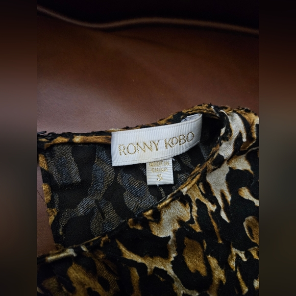 Ronny Kobo Sheer Leopard Puff Sleeve Blouse Size Small Euc $595 - Picture 3 of 5
